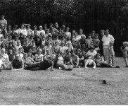 1978 AC kamp  groepsfoto rechterhelft 600x449
