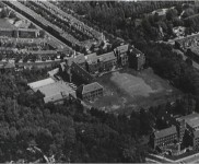 1943 luchtfoto AC en Huize Katwijk 800x545