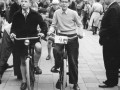 1955 15 vertrek ploeg fietsenrally 6179 600x345