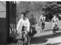 1957 16 aankomst fietsenrally 6118 600x429