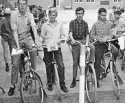 1965 vertrek fietsenrally 4911 600x366