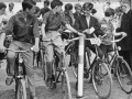 1965 vertrek fietsenrally 4921 600x380