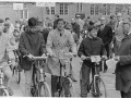 1967 vertrek team 7 fietsenrally 003 600x392