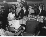 1968 examenfeest 8793 600x389