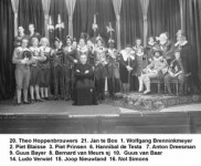 1939   De Ivoren Deur  Pietefeest met nrs en namen foto Nol Simons 320x254