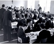 1960   ontbijt in Groot Soho 415 600x389