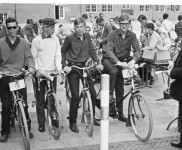 1965 vertrek fietsenrally 4924 600x370