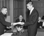 1963 diplomauitreiking P van Litsenburg en Rob Brands054 600x410
