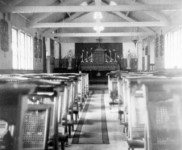 1946 Kasteel Neubourg kapel in het bos 320x305