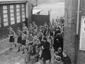 1946 A terugkeer naar het AC  vertrek vanf het Meisjes Lyceum 1  3  480x312
